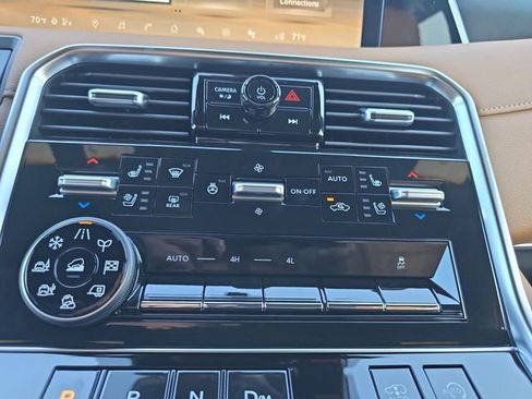 New 2026 Nissan Armada Platinum Reserve AWD/4WD image 4