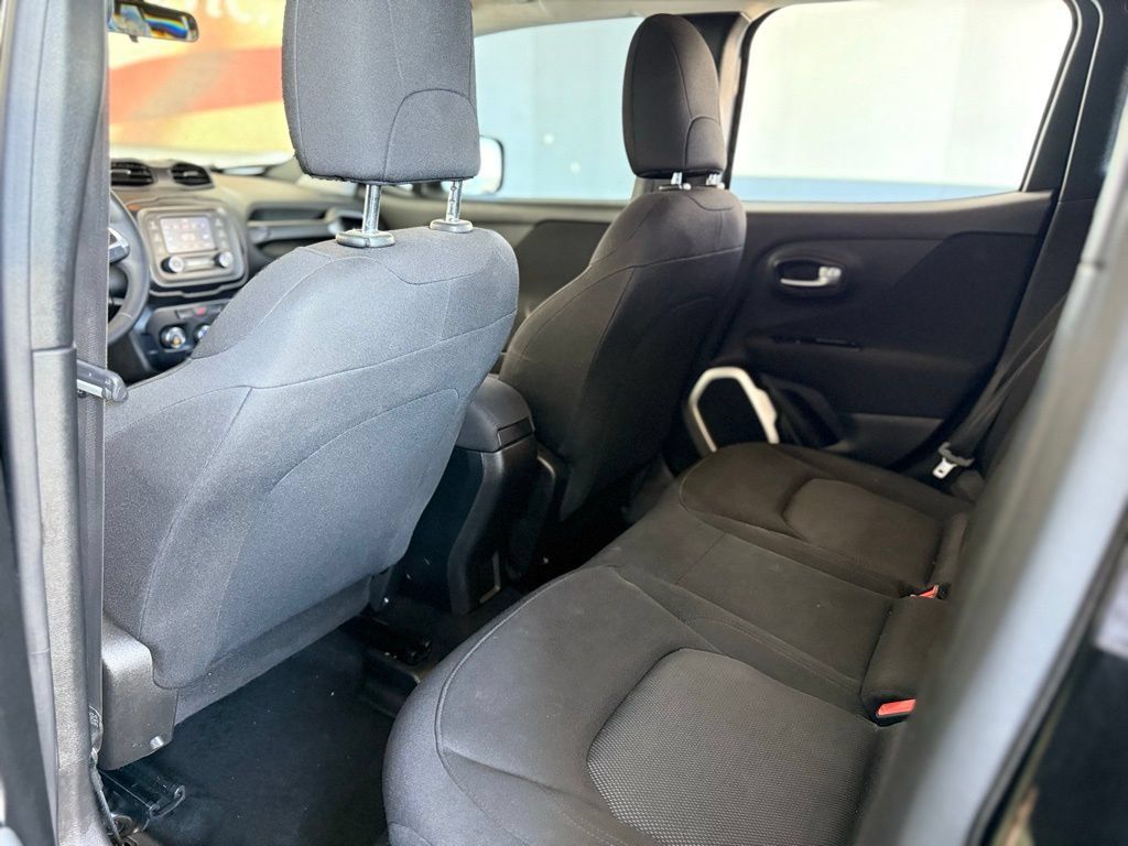 Used 2019 Jeep Renegade Sport AWD/4WD image 34