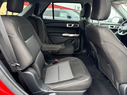 Certified 2023 Ford Explorer XLT image 10