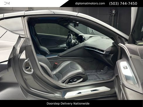 Used 2022 Chevrolet Corvette Stingray Coupe w/ Z51 Performance Package image 20