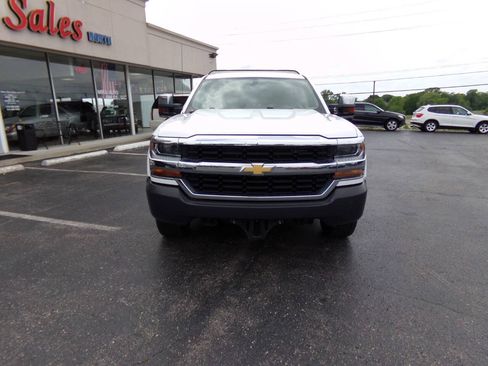 Used 2019 Chevrolet Silverado 1500 W/T w/ WT Convenience Package AWD/4WD image 3
