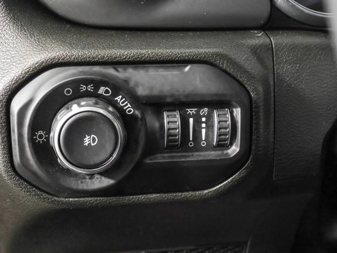 Used 2022 Jeep Wrangler Unlimited Sport image 28