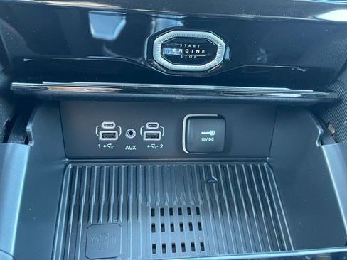 New 2026 Jeep Grand Cherokee Altitude AWD/4WD image 16