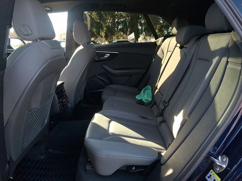 Used 2021 Audi Q8 Premium Plus image 10