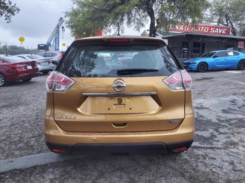 Used 2015 Nissan Rogue SV FWD image 7