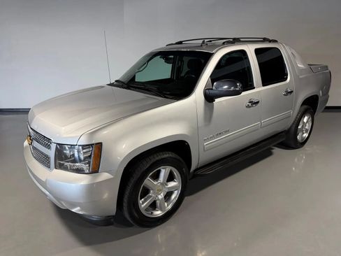 Used 2012 Chevrolet Avalanche LS w/ All-Star Edition RWD image 33