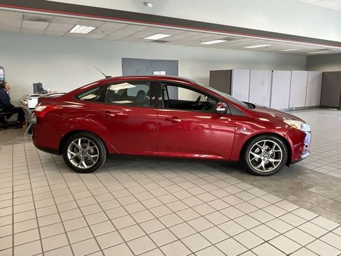 Used 2013 Ford Focus SE image 6