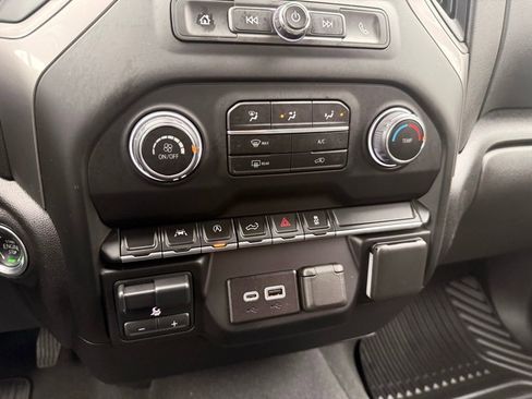 Certified 2024 Chevrolet Silverado 1500 Custom image 15