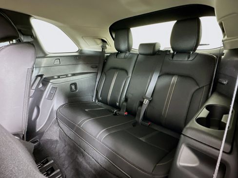 Used 2025 MAZDA CX-90 3.3 Turbo w/ Select Package image 28