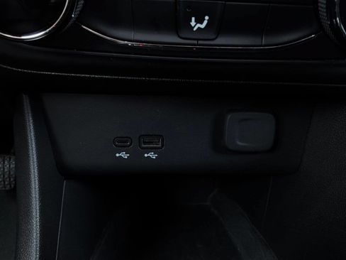 Used 2025 Buick Encore GX Preferred FWD image 24