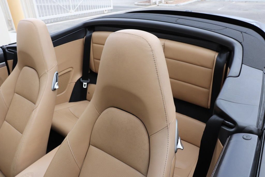 Used 2013 Porsche 911 Carrera w/ Bose Audio Pkg RWD image 18