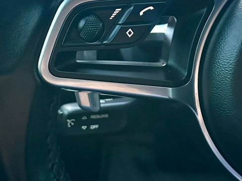 Used 2018 Porsche Cayenne AWD/4WD image 28