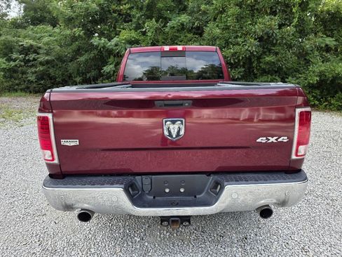 Used 2018 RAM 1500 Laramie w/ Convenience Group AWD/4WD image 4