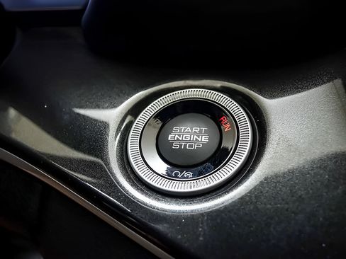Used 2023 Jeep Grand Cherokee L Laredo AWD/4WD image 18