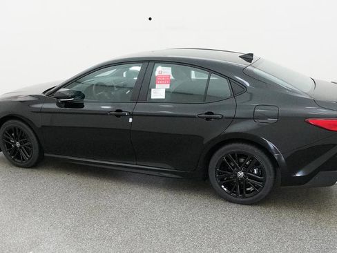 New 2026 Toyota Camry SE FWD image 7