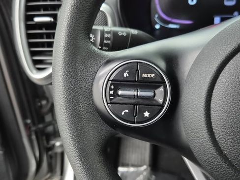 Certified 2023 Kia Soul LX image 23