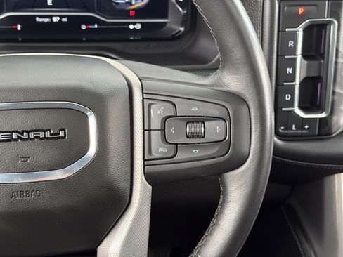 Used 2023 GMC Yukon Denali AWD/4WD image 24