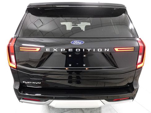 Certified 2025 Ford Expedition Platinum AWD/4WD image 7