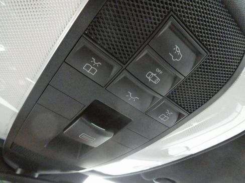 Used 2012 Mercedes-Benz C 300 4MATIC Sedan image 19