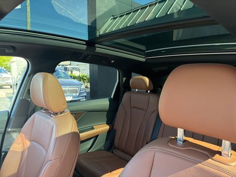 Used 2025 Audi Q7 3.0T Premium Plus w/ Premium Plus Package AWD/4WD image 13