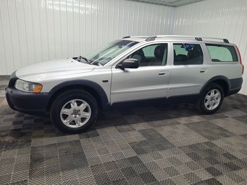 Used 2006 Volvo XC70 Ocean Race Edition AWD/4WD image 8