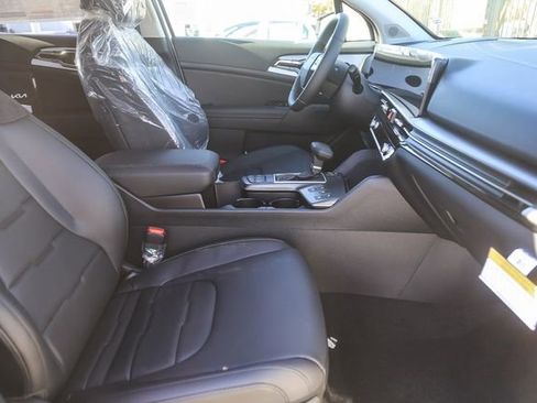 New 2026 Kia Sportage SX image 9