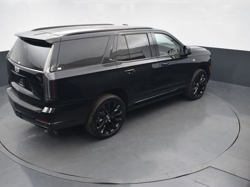 Certified 2026 Cadillac Escalade Platinum Sport w/ LPO, ONYX Package AWD/4WD image 46
