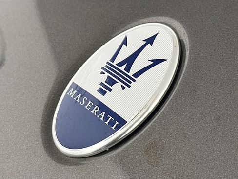 Used 2023 Maserati Levante Modena image 35