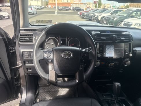 Used 2020 Toyota 4Runner Venture w/ Moonroof Package AWD/4WD image 3