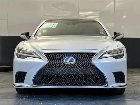 Used 2021 Lexus LS 500 w/ Accessory Package (Z1) RWD image 8