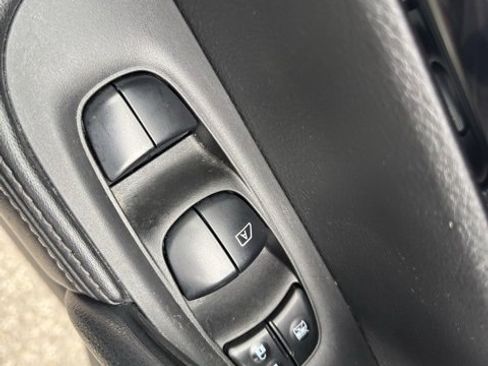 Used 2022 Nissan Rogue Sport SL image 9