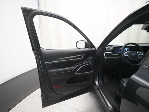 Certified 2024 Kia Telluride SX Prestige X-Line image 28