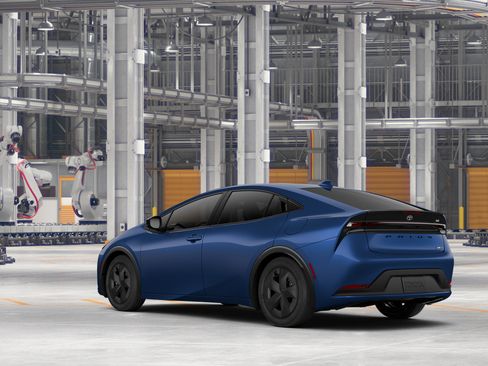 New 2027 Toyota Prius LE FWD image 6
