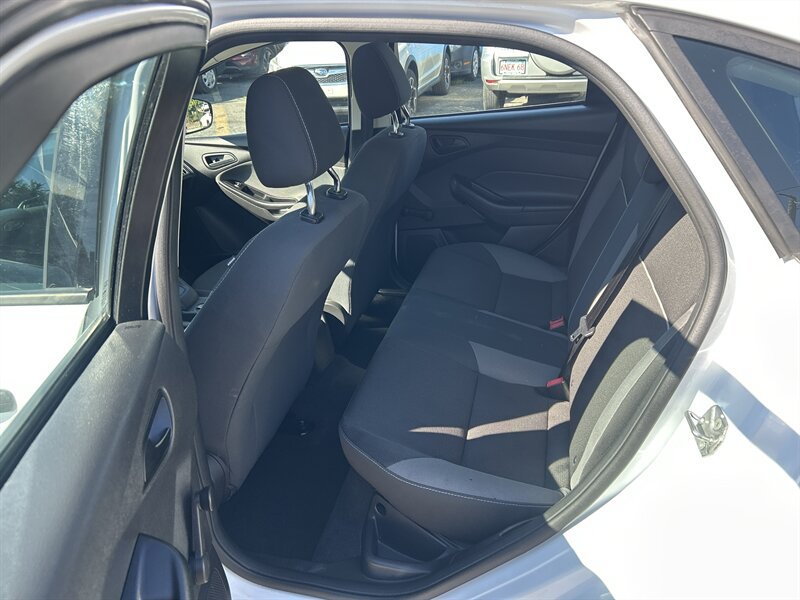 Used 2014 Ford Focus S FWD image 10