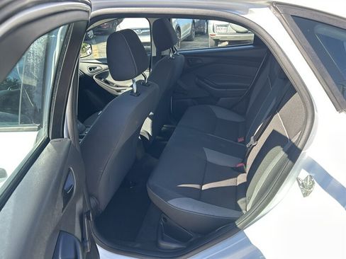 Used 2014 Ford Focus S FWD image 10