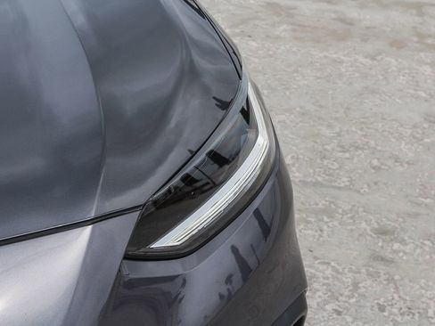 Used 2023 Honda HR-V LX image 11