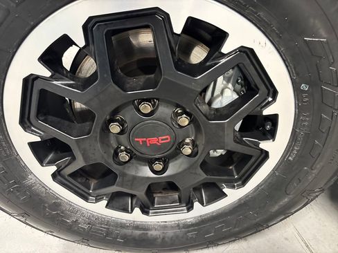 Used 2025 Toyota 4Runner Limited image 43