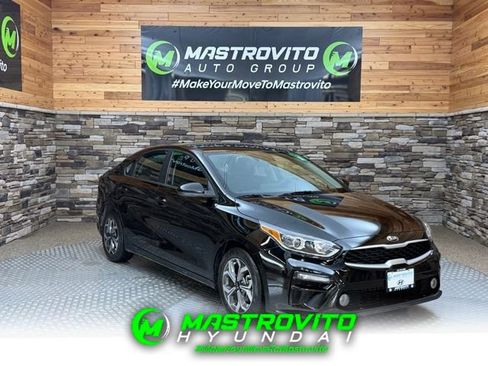 Used 2021 Kia Forte LXS FWD image 1
