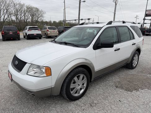Used 2005 Ford Freestyle SE FWD image 7