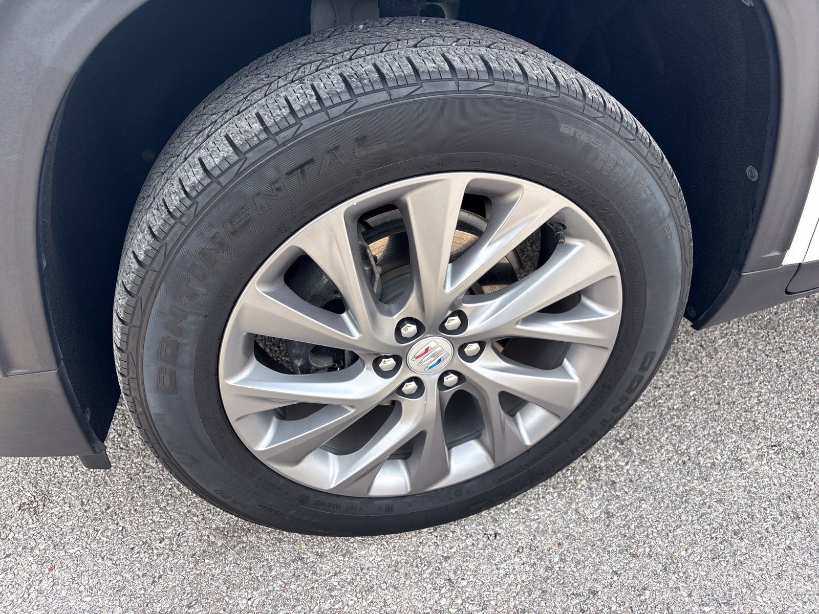 Used 2025 Buick Enclave Preferred FWD image 36
