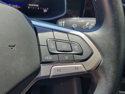Used 2025 Volkswagen Jetta SE FWD image 22