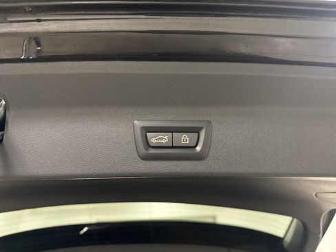 Used 2023 BMW X3 xDrive30i w/ M Sport Package image 6