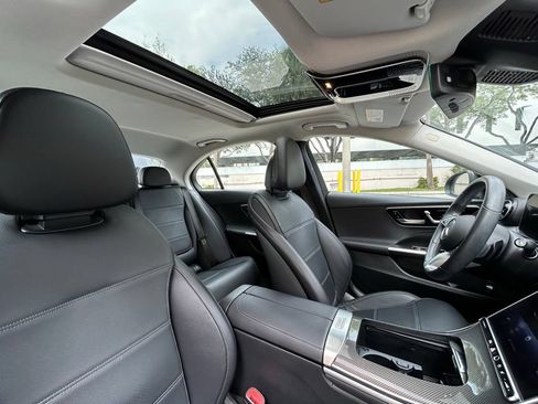 Used 2022 Mercedes-Benz C 300 Sedan w/ Advanced USB Package image 33
