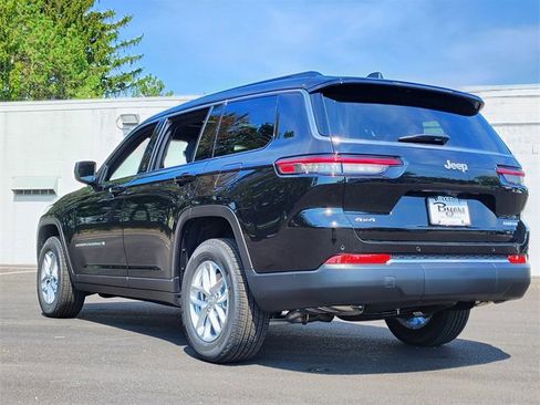 New 2025 Jeep Grand Cherokee L Laredo w/ Luxury Tech Group I image 9