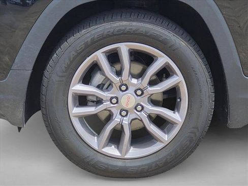 Used 2024 GMC Terrain SLT AWD/4WD image 14