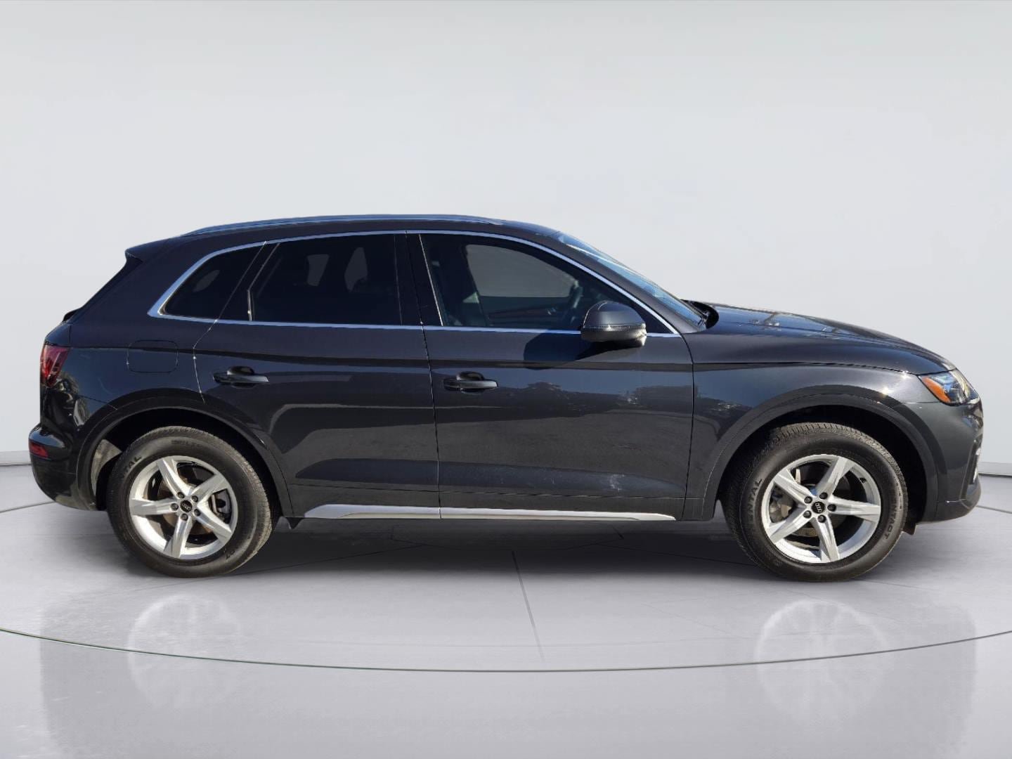 Used 2023 Audi Q5 2.0T Premium w/ Convenience Package AWD/4WD image 4