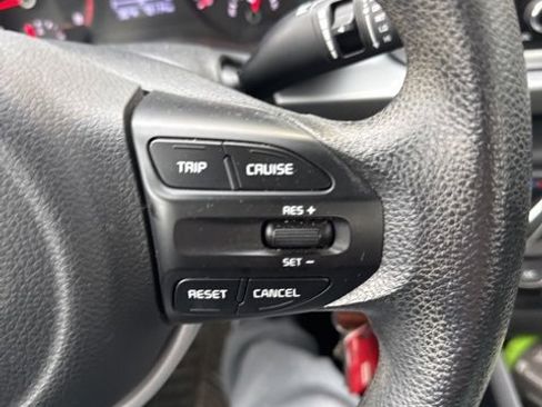 Used 2022 Kia Rio S image 8