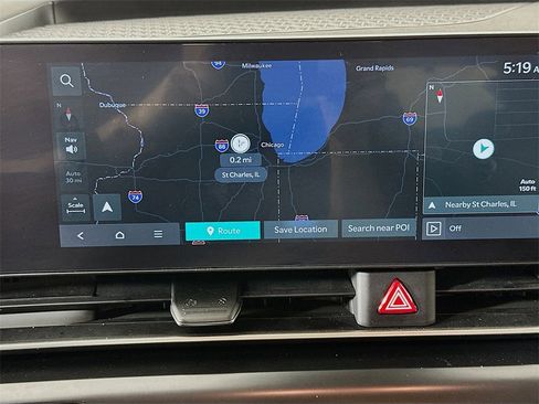 Certified 2025 Kia Carnival image 5