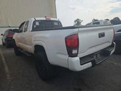 Used 2021 Toyota Tacoma SR RWD image 2