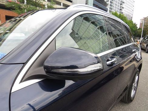 Certified 2022 Mercedes-Benz GLC 300 4MATIC image 26